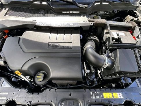 Used 2025 Land Rover Range Rover Evoque Dynamic SE image 10