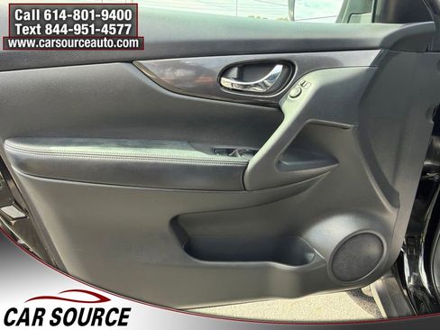 Used 2018 Nissan Rogue S FWD image 15