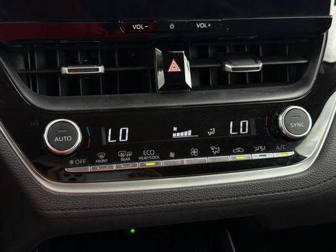 Certified 2026 Toyota Corolla Cross XLE FWD image 21