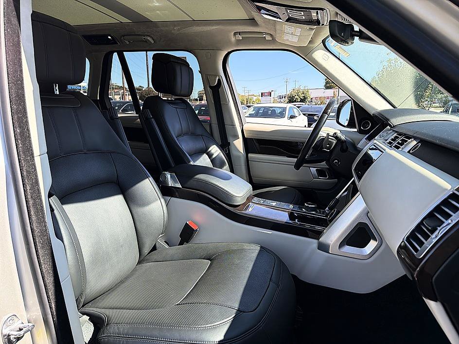 Used 2019 Land Rover Range Rover Supercharged AWD/4WD image 20