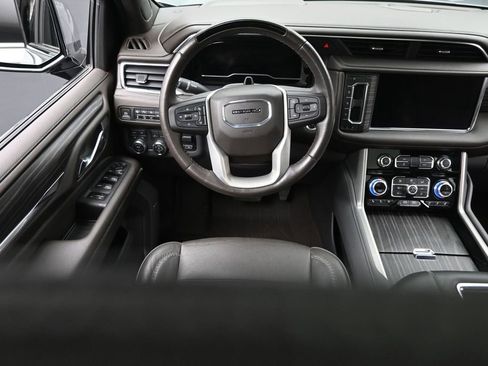 Used 2023 GMC Yukon XL Denali w/ Advanced Technology Package AWD/4WD image 15