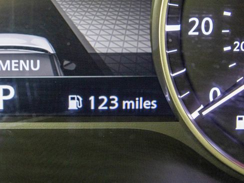 Used 2023 Nissan Rogue SV AWD/4WD image 76