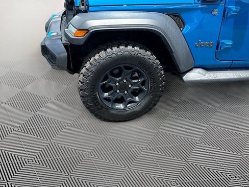 Used 2023 Jeep Wrangler Unlimited w/ Cold Weather Group AWD/4WD image 35