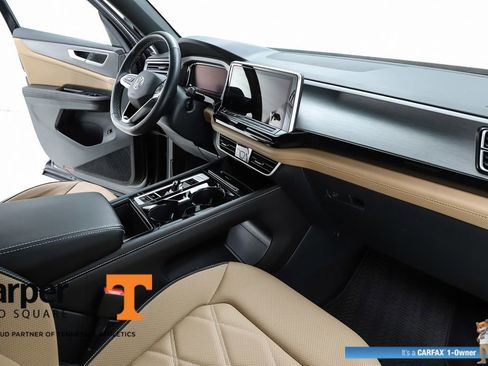 Used 2025 Volkswagen Atlas Cross Sport SE w/ Panoramic Sunroof Package image 72