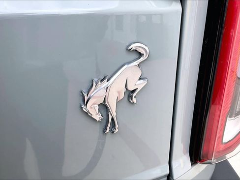 Used 2024 Ford Bronco Outer Banks image 28