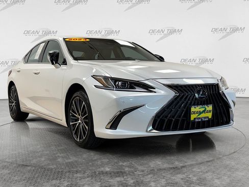 Used 2024 Lexus ES 250 w/ Premium Package AWD/4WD image 3