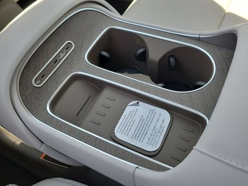 New 2027 Hyundai Palisade SEL Premium FWD image 15