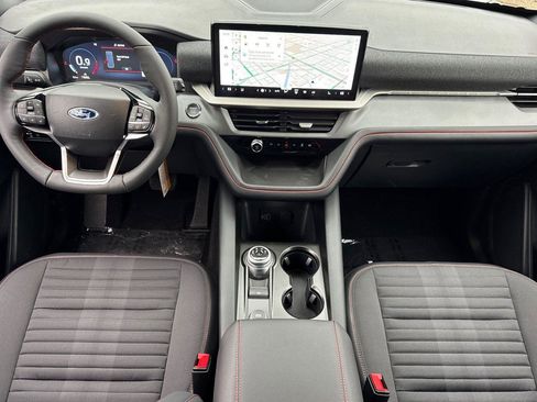 New 2026 Ford Explorer ST-Line w/ ST-Line Street Pack image 10
