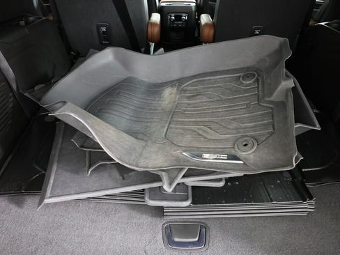 Used 2023 GMC Yukon Denali Ultimate w/ LPO, Floor Liner Package AWD/4WD image 60