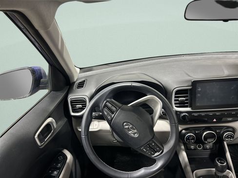 Used 2023 Hyundai Venue SEL w/ Cargo Package image 20