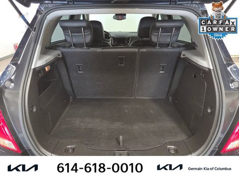 Used 2022 Chevrolet Trax LT w/ LT Convenience Package AWD/4WD image 21