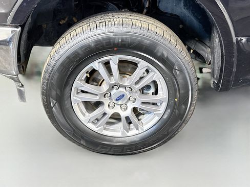 Used 2020 Ford F150 Lariat w/ FX4 Off-Road Package image 37