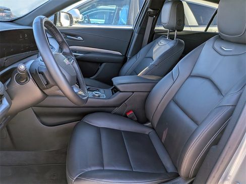 Certified 2025 Cadillac XT4 Premium Luxury image 24