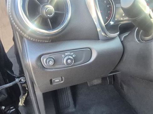 Certified 2025 Chevrolet Blazer LT image 17