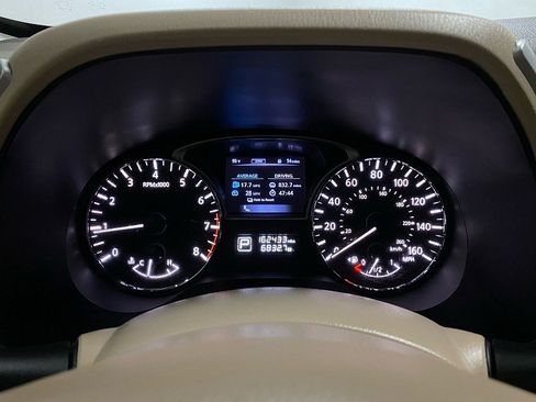 Used 2015 Nissan Pathfinder Platinum w/ Family Entertainment Package image 18