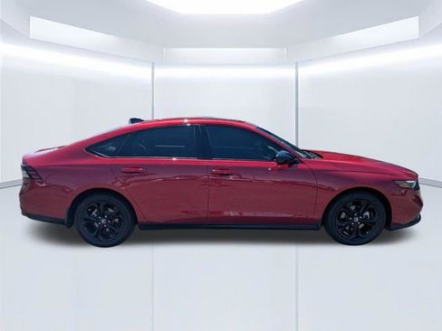 Used 2025 Honda Accord SE image 2