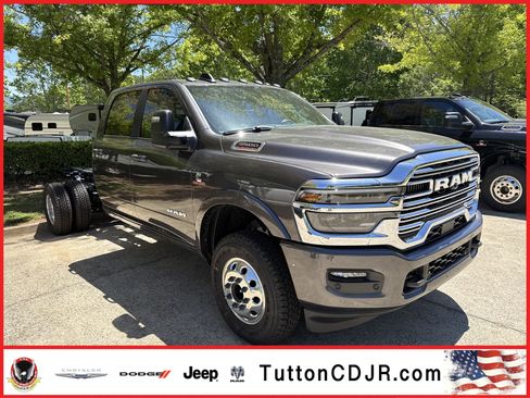 New 2026 RAM 3500 Big Horn AWD/4WD image 1