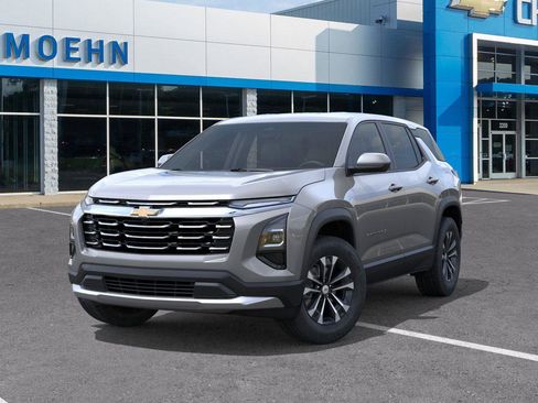 New 2026 Chevrolet Equinox LT w/ Convenience Package II image 6