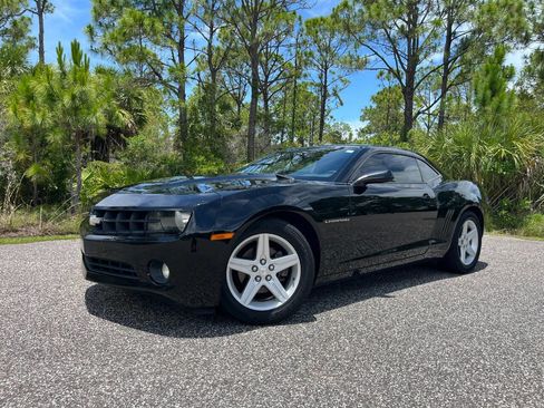 Used 2011 Chevrolet Camaro LT RWD image 1