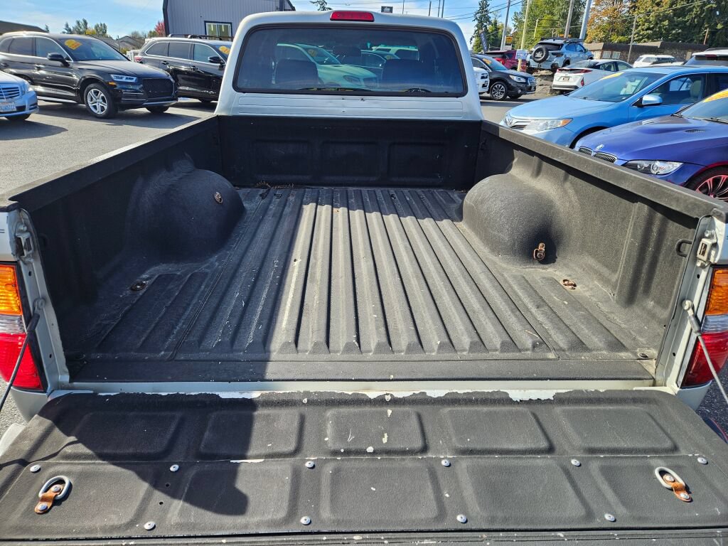 Used 2004 Toyota Tacoma PreRunner w/ SR5 Pkg RWD image 10