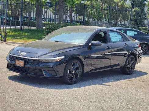 New 2026 Hyundai Elantra Sport FWD image 2