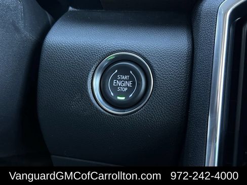 New 2026 GMC Acadia Denali Ultimate w/ LPO, Floor Liner Package AWD/4WD image 19