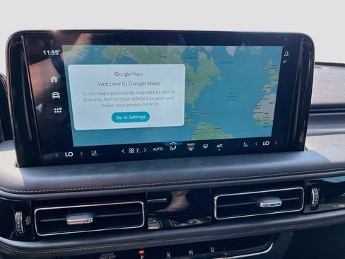 Used 2025 Lincoln Aviator AWD image 13