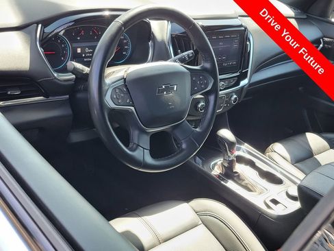 Used 2023 Chevrolet Traverse RS w/ LPO, Floor Liner Package FWD image 5