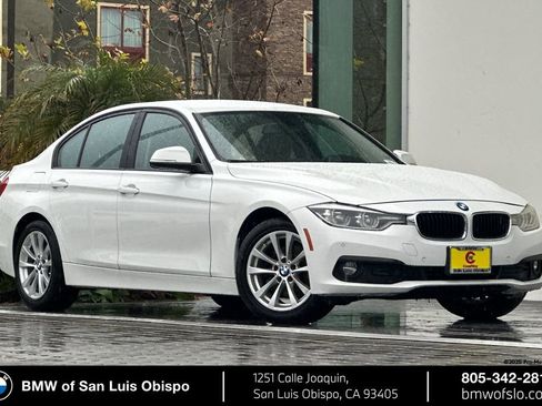 Used 2017 BMW 320i Sedan image 1