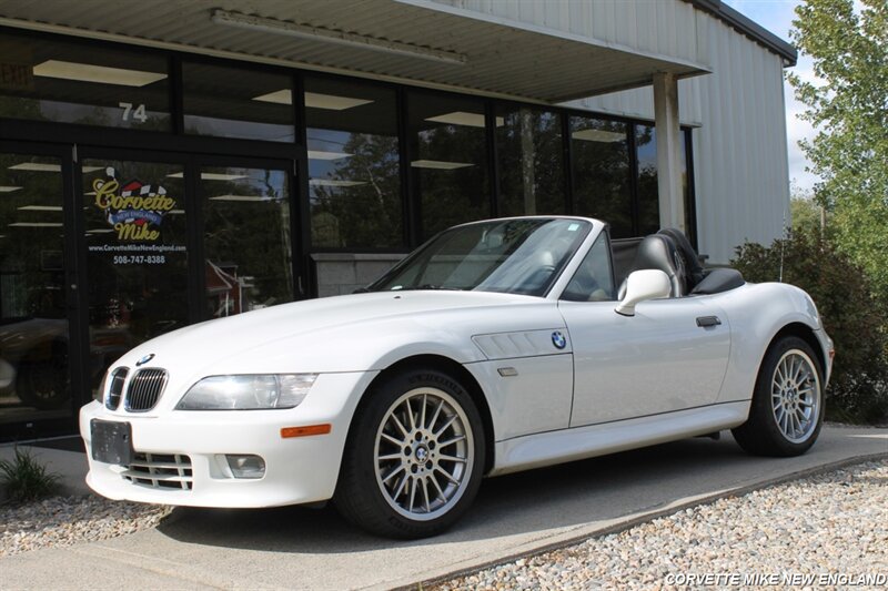 Used 2001 BMW Z3 3.0i RWD image 1