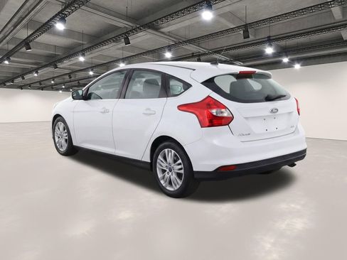 Used 2012 Ford Focus SEL FWD image 3