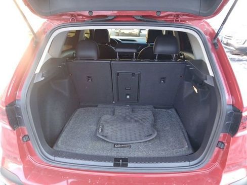 Used 2022 Volkswagen Taos SE image 12