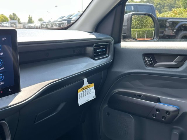 Used 2025 Ford Maverick Lobo AWD/4WD image 35