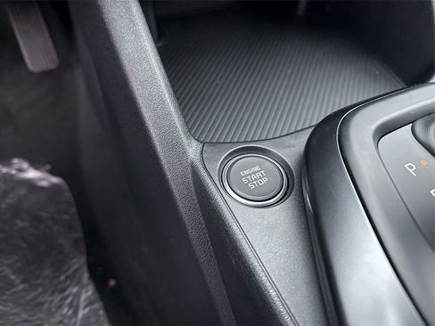 New 2025 Kia K4 LXS image 27