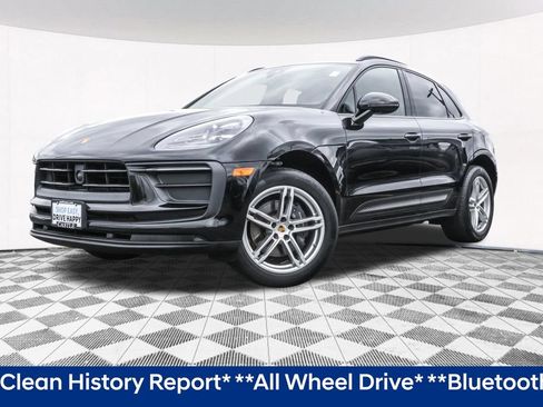 Used 2023 Porsche Macan AWD/4WD image 2