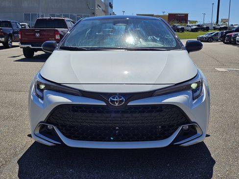 Used 2023 Toyota Corolla XSE image 2