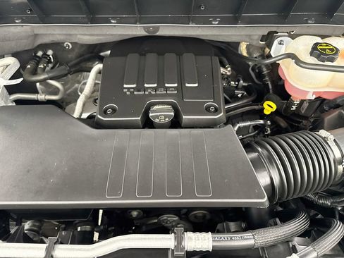 Used 2024 Chevrolet Silverado 1500 Custom RWD image 30