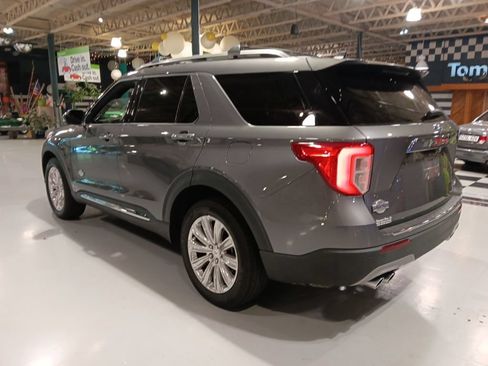 Used 2022 Ford Explorer King Ranch w/ Technology Package AWD/4WD image 16
