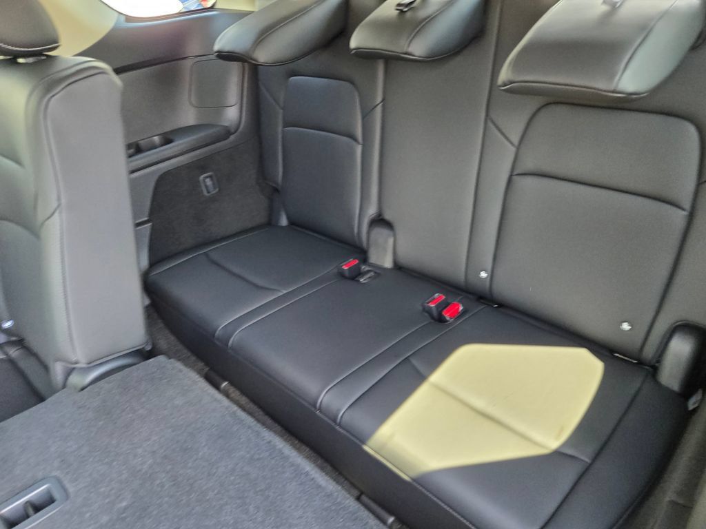 New 2026 Nissan Pathfinder SL FWD image 11