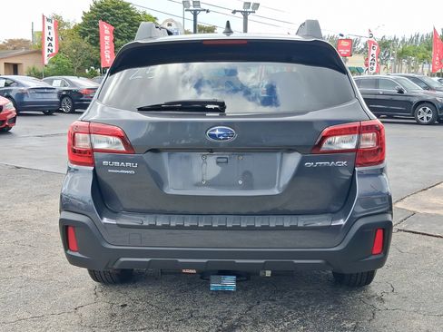 Used 2018 Subaru Outback 2.5i Premium image 7