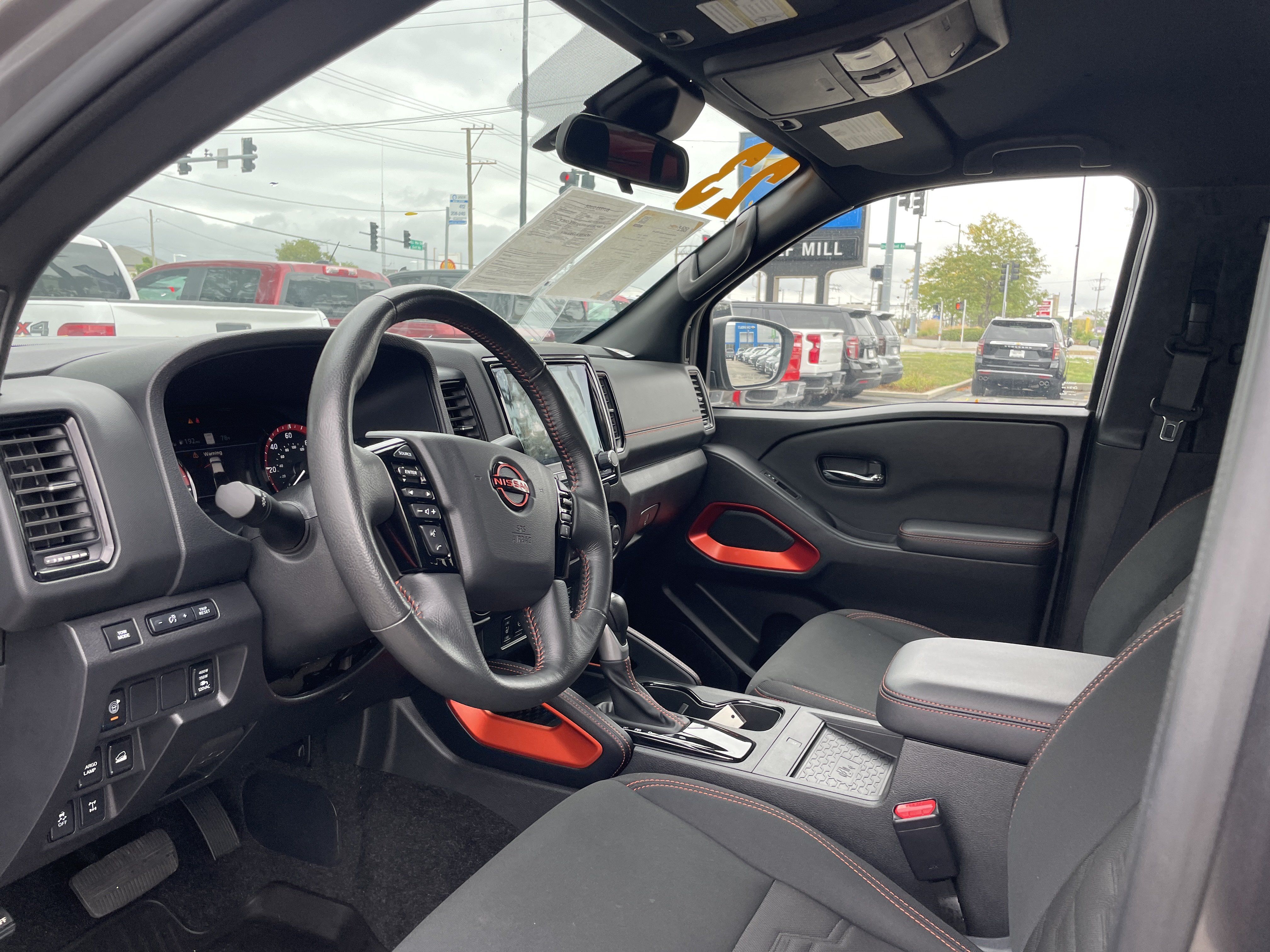 Used 2023 Nissan Frontier PRO-4X w/ Pro Convenience Package AWD/4WD image 14