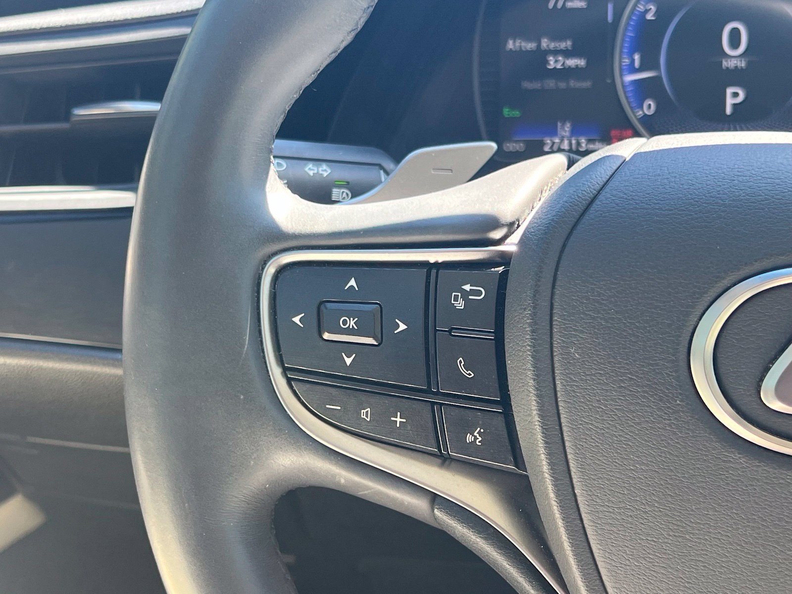 Used 2022 Lexus ES 350 w/ Premium Package FWD image 28