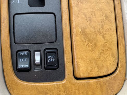 Used 2002 Lexus SC 430 Convertible RWD image 16