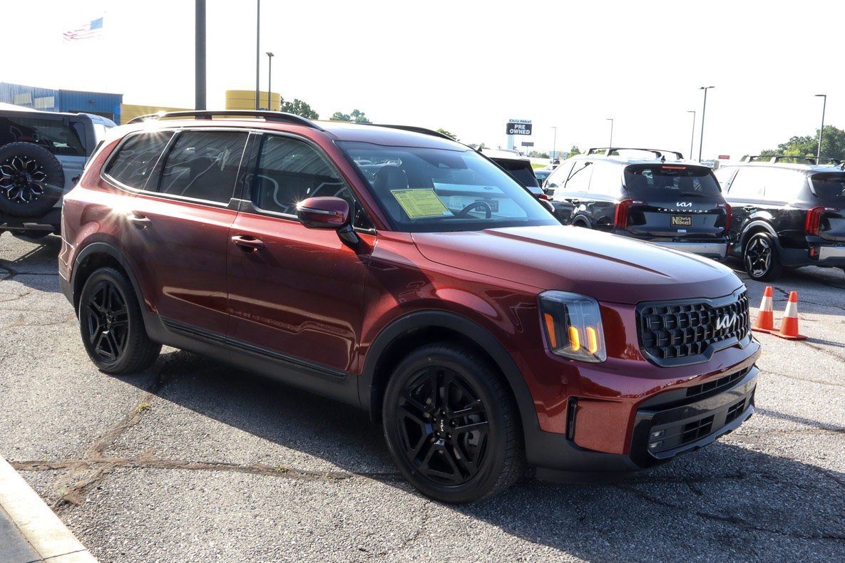 Used 2024 Kia Telluride SX Prestige X-Line AWD/4WD image 3