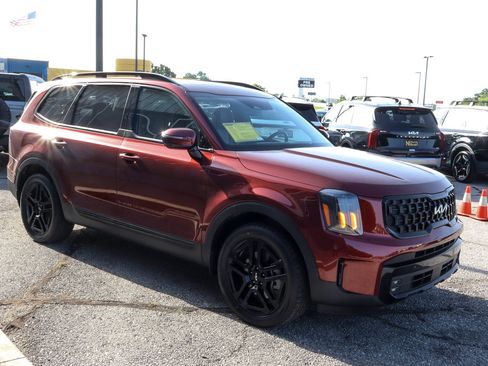 Used 2024 Kia Telluride SX Prestige X-Line AWD/4WD image 3