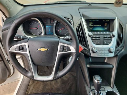 Used 2017 Chevrolet Equinox LT w/ Convenience Package FWD image 11
