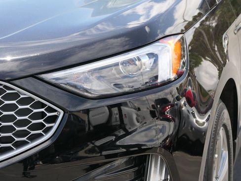 Used 2023 Ford Edge SEL w/ Convenience Package AWD/4WD image 9