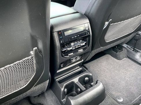 Used 2022 Jeep Grand Cherokee L Limited image 34