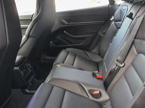 Used 2025 Porsche Taycan image 15