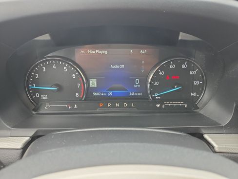 Used 2024 Ford Explorer XLT w/ Equipment Group 202A AWD/4WD image 16